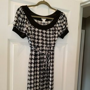 Cute maternity dress
